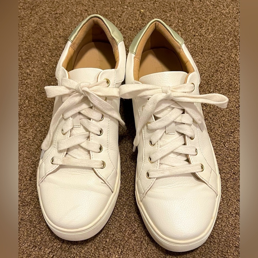 LOFT Whisper White Everday Lace Up Sneaker Sz 8